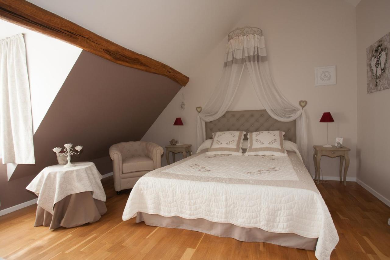 Les Jarrieres Bed & Breakfast Dame-Marie-les-Bois Exterior photo
