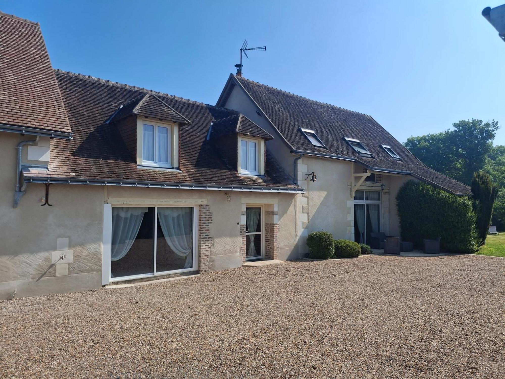 Les Jarrieres Bed & Breakfast Dame-Marie-les-Bois Exterior photo